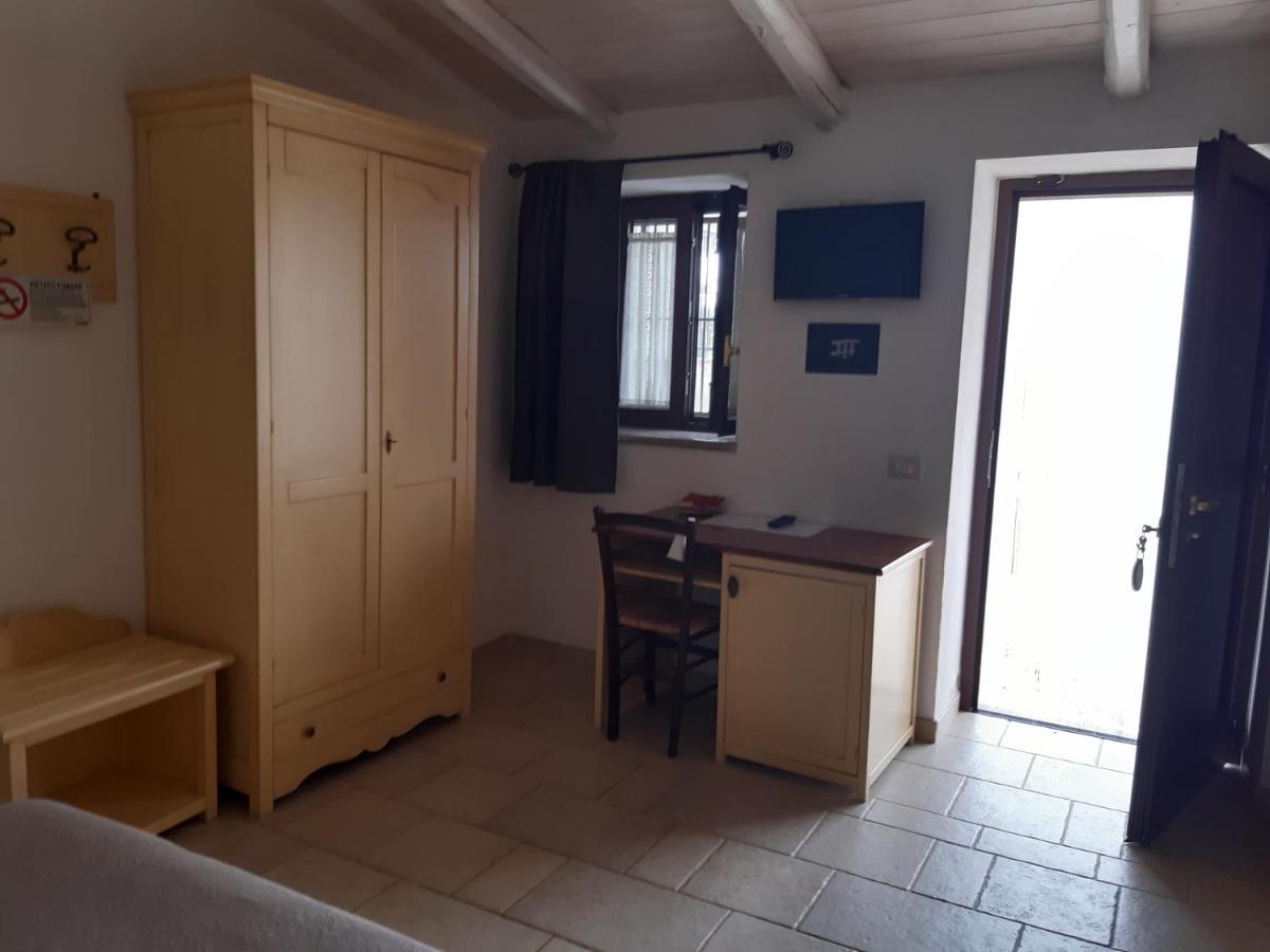 B&B Il Mulino Del Monastero 孔韦尔萨诺 外观 照片