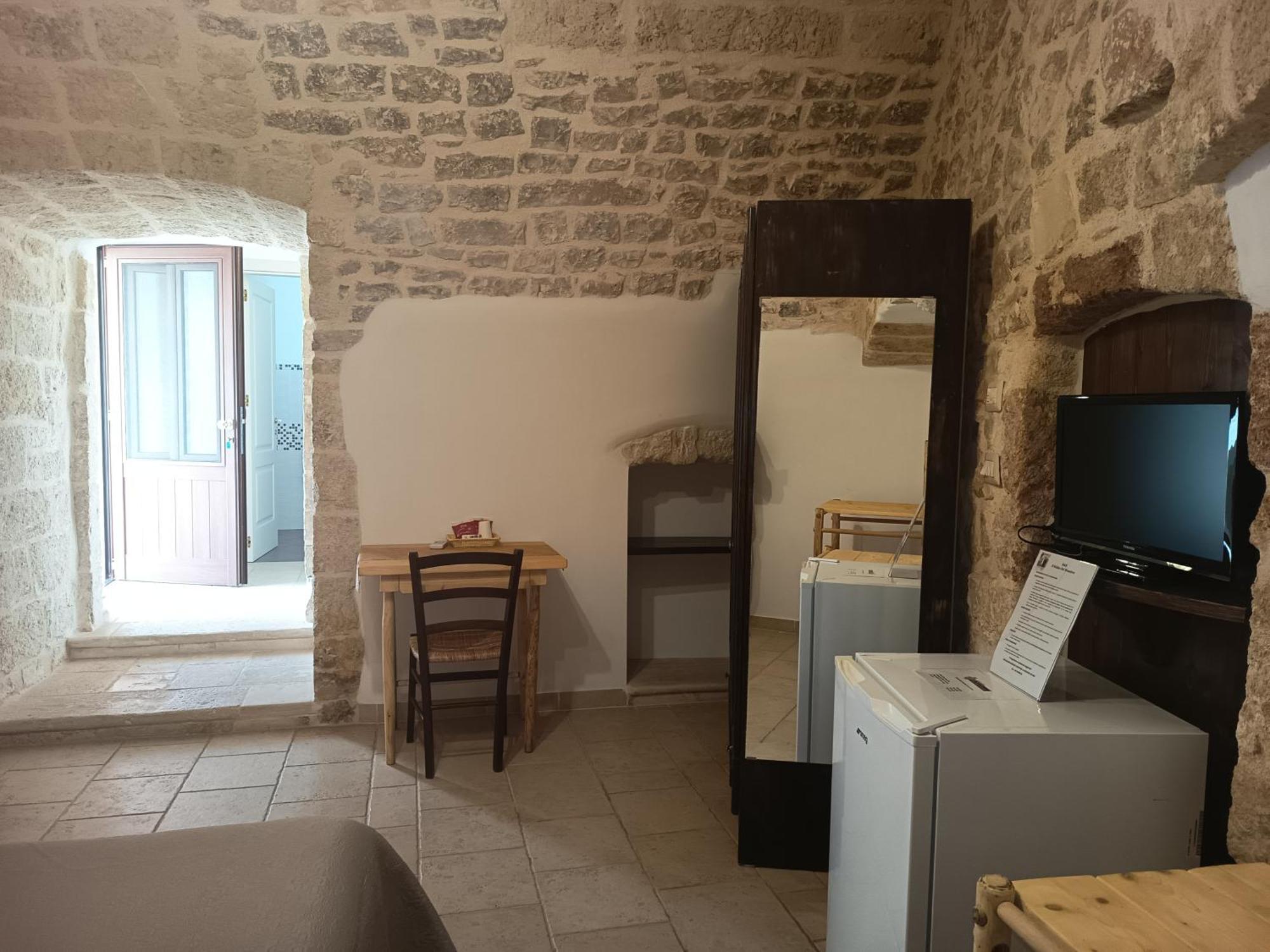 B&B Il Mulino Del Monastero 孔韦尔萨诺 外观 照片